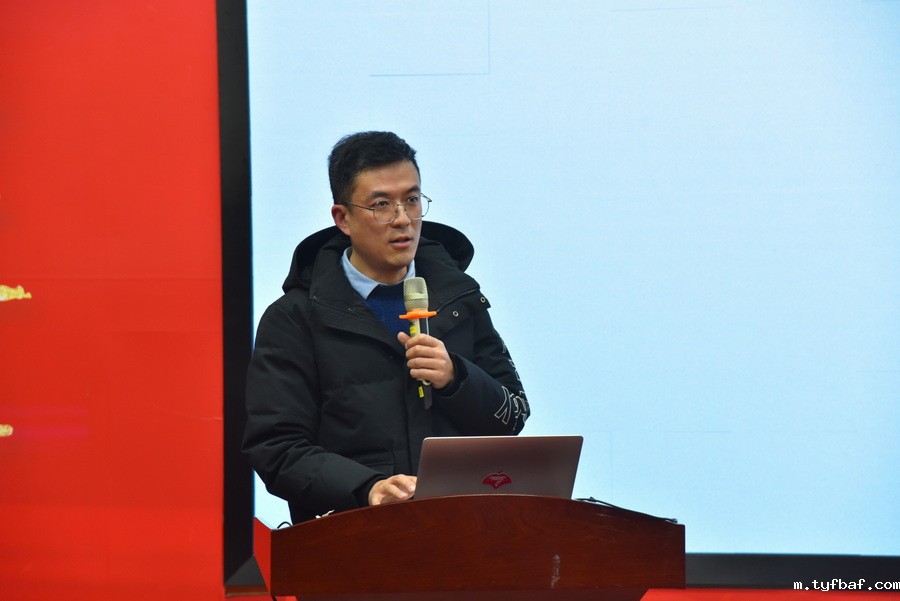 1 郑长宏_调整大小.jpg