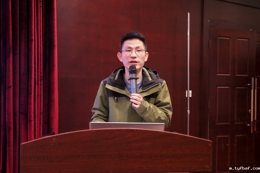 2 夏小刚_调整大小.jpg