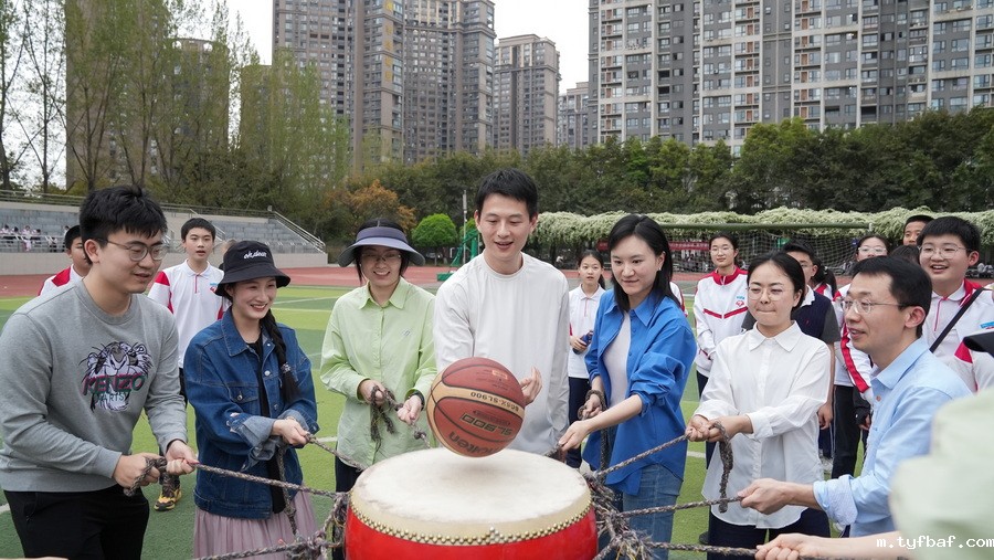 图10 (1)_调整大小.jpg